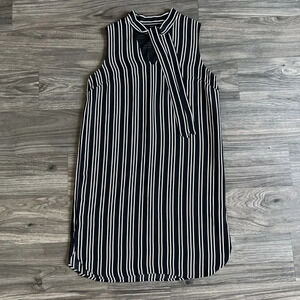 Who What Wear Black White Striped‎ Tie Neck Sleeveless Shift Dress Size Small
